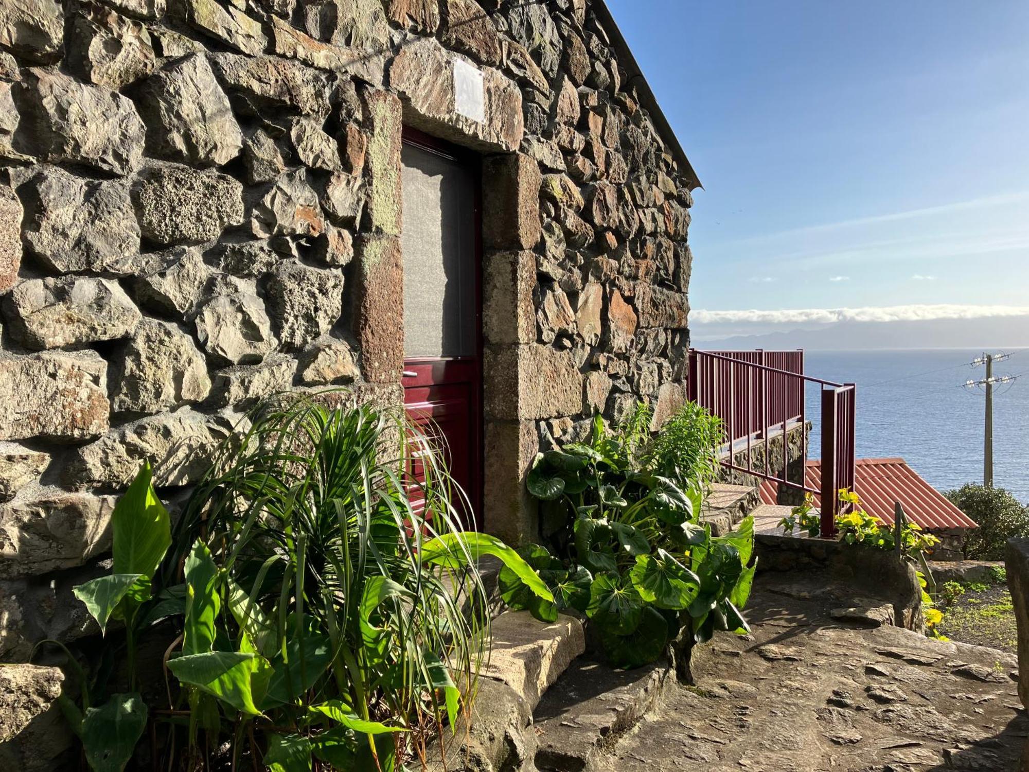 Vistalinda Cabins Calheta  Exterior photo